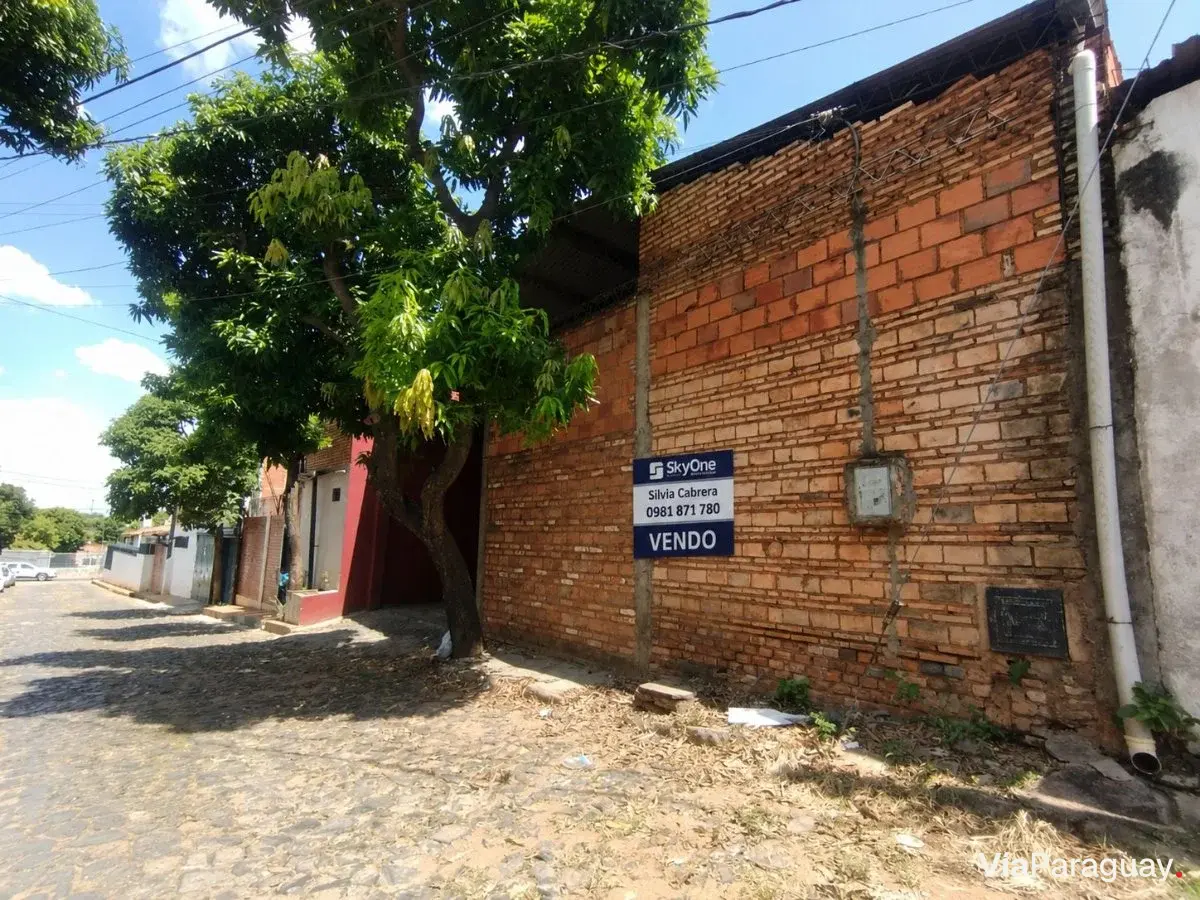 Galpão comercial à venda em Vista Alegre, Assunção