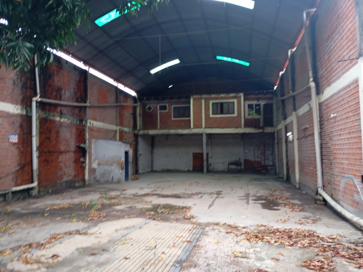 Tinglado en alquiler en Panambireta, Lambaré