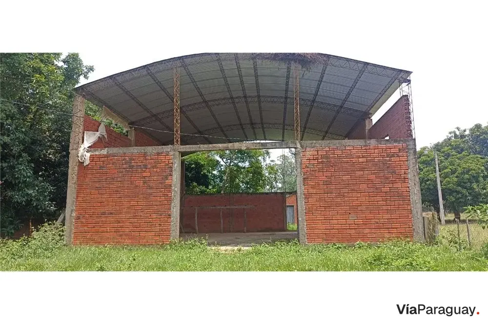Tinglado en venta en el centro de Tañaraindy, San Ignacio