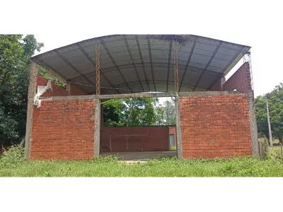Tinglado en venta en el centro de Tañaraindy, San Ignacio