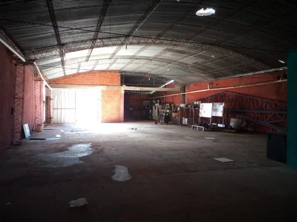 Tinglado en venta en Laurelty, Luque