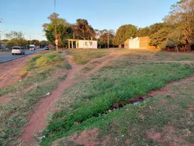 Tres terrenos en venta en Colonia Thompson, Ypané