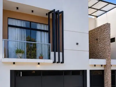 Triplex à venda em Assunção, a poucos passos da Av. Médicos del Chaco