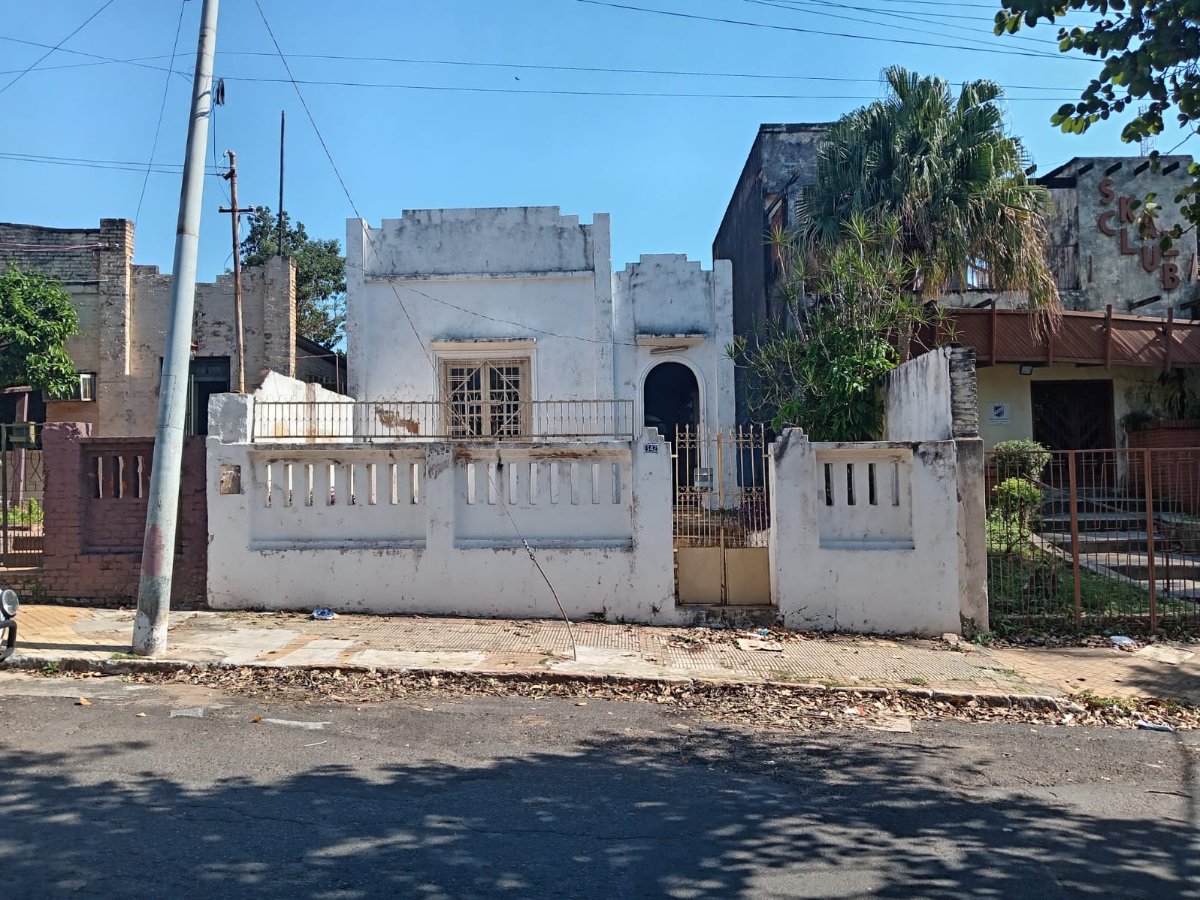 Casa a demolir à venda em Tacumbú, Assunção