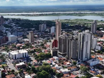 Casa em Terreno de 1.889 m² no Bairro San Roque, Assunção 1