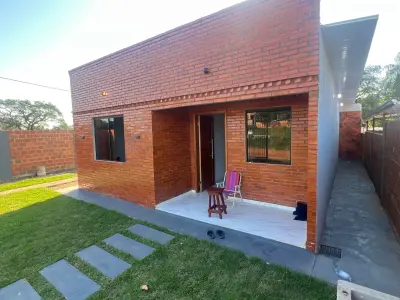 Casa de 2 dormitorios en venta en Isla Aveiro, Limpio