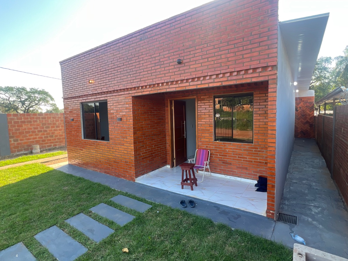 Casa de 2 dormitorios en venta en Isla Aveiro, Limpio