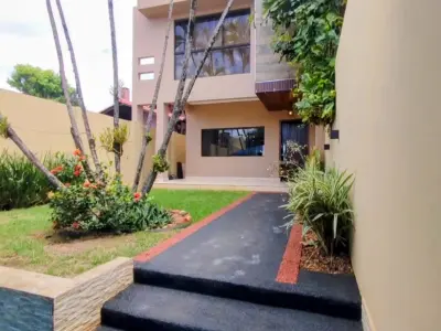 Modern 3-Bedroom House in Área 1, Ciudad del Este