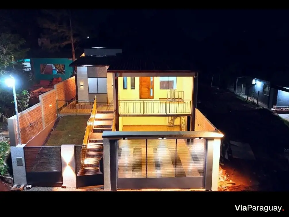 Casa moderna en venta en Minga Guazú, Km 20 Acaray