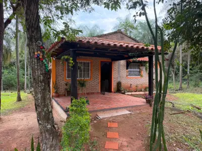 2-Bedroom Country House in Caacupemi, Atyrá
