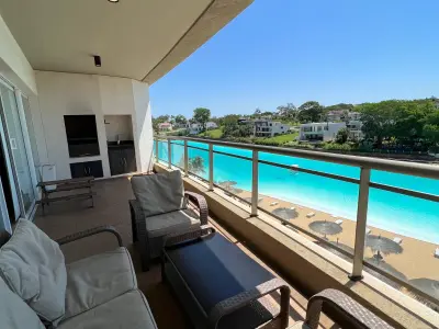 Apartamento de 3 quartos à venda em Aqua Village, Altos