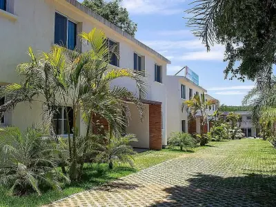 3-Bedroom Duplex in Condominio Oasis, San Bernardino