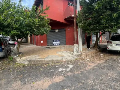 Prédio de Esquina no Barrio Obrero, Excelente Oportunidade de Investimento 1