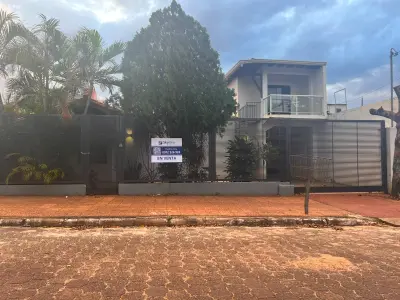 Casa moderna de 4 quartos na Área 8, Ciudad del Este 1