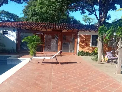 Country House with Pool in Arrua, Capiatá 1