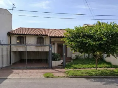 Casa à venda no bairro Republicano, Assunção