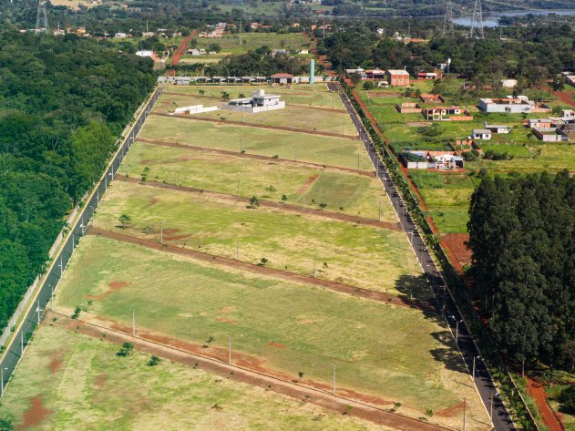 Lot in the Bella Vida residential community, Hernandarias