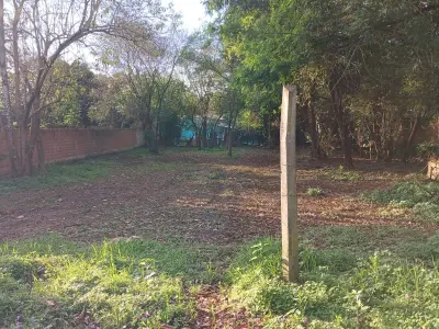 800 m² Lot in San Lorenzo, Presidente Franco, Paraguay 1