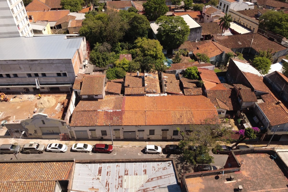 For sale: property with house in San Roque, Asunción