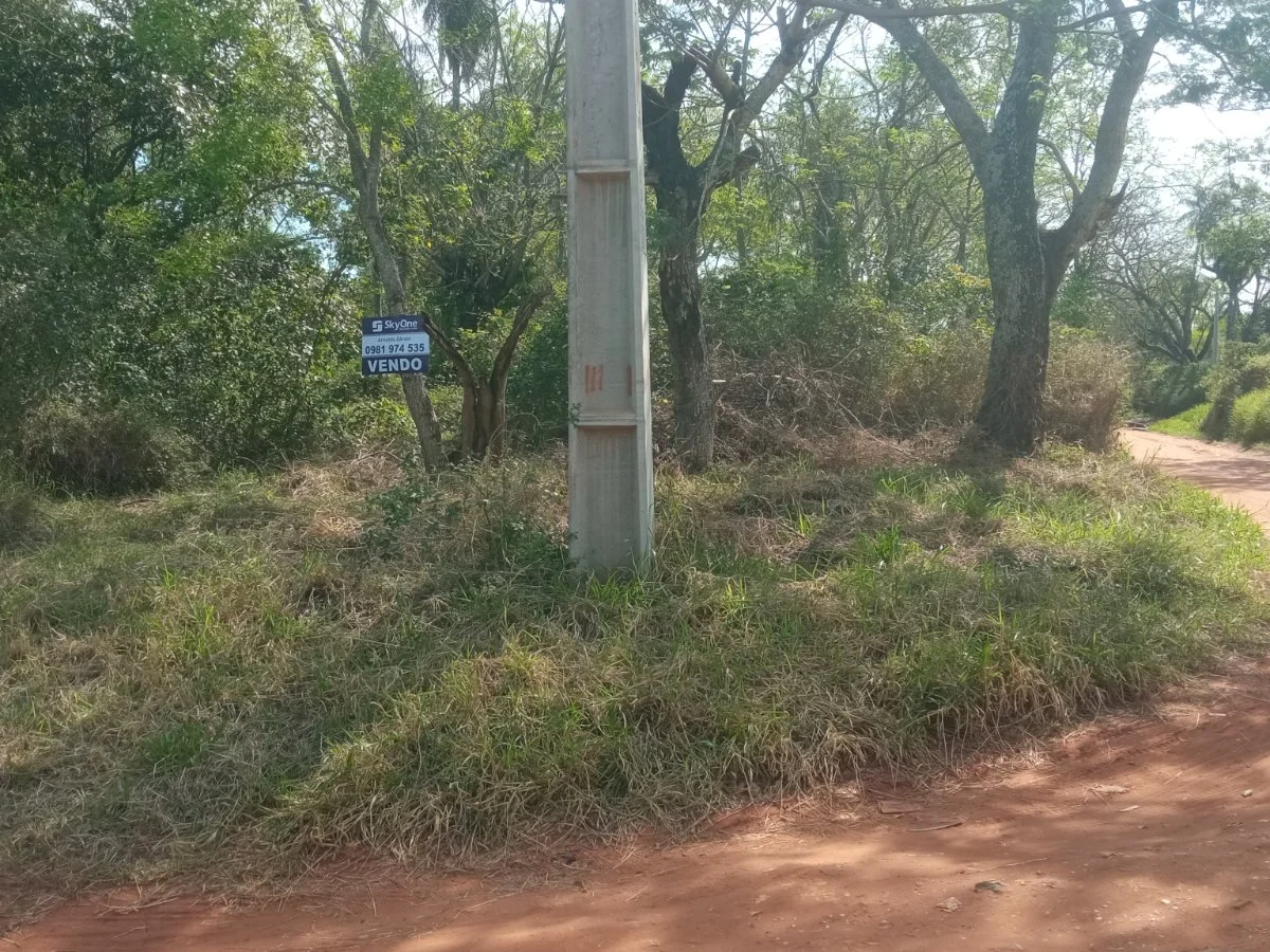 Corner Lot for Sale in Cañada Garay, Luque