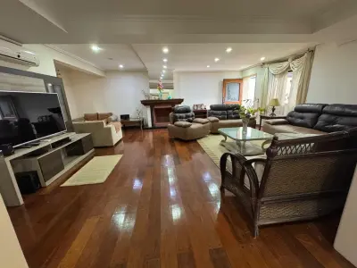 Casa Totalmente Mobiliada para Alugar no Condomínio Amazonia 1, Villa Morra 2