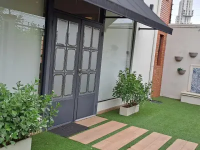 Alquiler de salón comercial en Barrio Herrera 2
