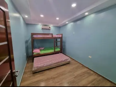 Casa de 2 dormitorios en alquiler en San Isidro, Encarnación 3