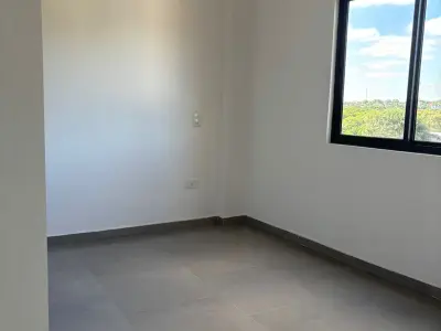 Departamento en Alquiler de 2 Dormitorios en Valle Apua, Lambaré 2