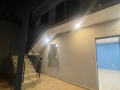 Duplex de 5 Dormitórios para Alugar em Villa Ofelia 3
