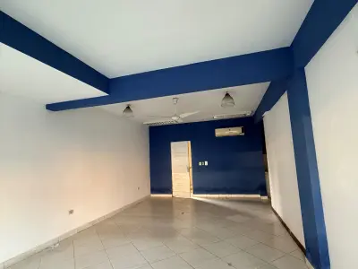 Salón comercial en alquiler en Villa Elisa 2