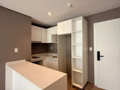 Apartamento para Alugar em Villa Morra, Esquina Bulnes 2