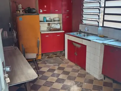 Amplia casa de 5 dormitorios en venta en Sajonia 5