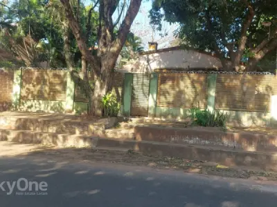 Amplo imóvel com residência à venda, zona 4 Mojones, Assunção 3