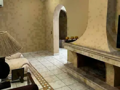 Amplia residencia en venta en Trinidad, Asunción 4