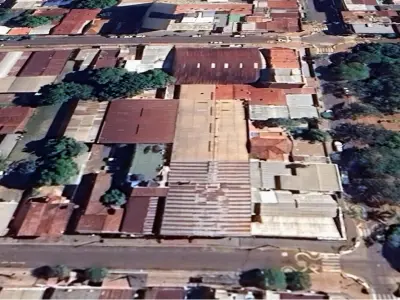 Amplo depósito comercial para alugar no centro de Encarnación 4