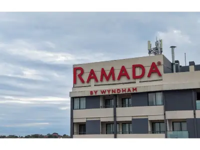 Apartamento en venta en Ramada by Wyndham, San Luis 4