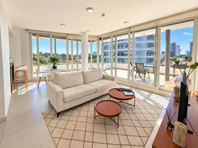 Penthouse 2 dorm con terraza en alquiler — Area Herrera, Asunción 2