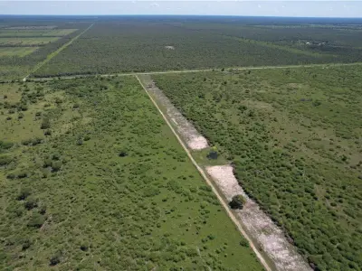 Campo ganadero en venta en Presidente Hayes, 3.749 ha 4