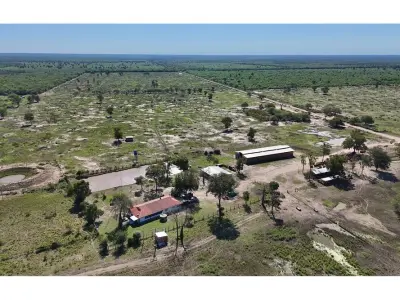 Fazenda de gado à venda em Presidente Hayes, 5.000 ha 4