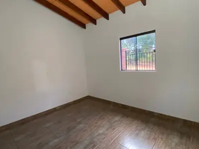 Casa Nova em Cañada Garay, Luque 3