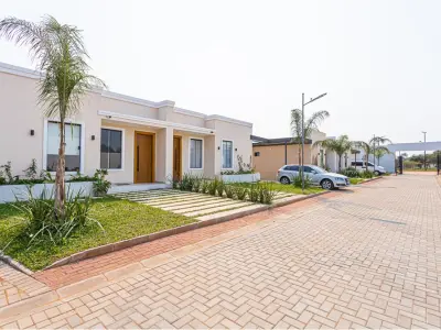 Brand-new house for sale in Las Palmas gated community, Limpio 4