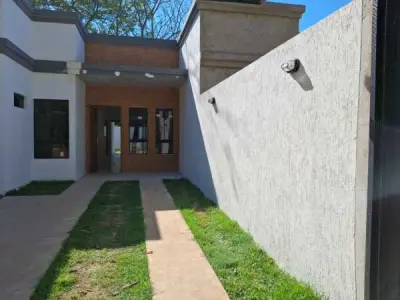 Casa nova à venda no Barrio Primavera, Luque 3