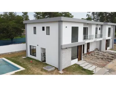 Brand-new house for sale in Condominio Cádiz, Surubi`y 3
