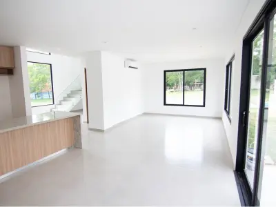 Brand-new house for sale in Condominio Cádiz, Surubi`y 4
