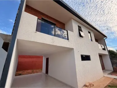 Casa nova à venda em Laurelty, Luque 2