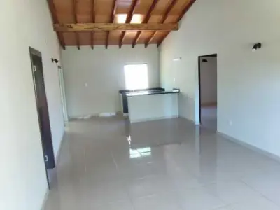 Casa a estrenar en venta en Ñemby, Central — esquina en Cañadita 2