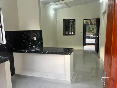 Casa a estrenar en venta en Ñemby 2