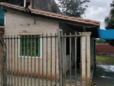 Casa a refaccionar en el centro de Villa Elisa 2