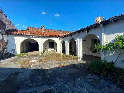 Casa à venda para reformar em Catedral, Assunção 3