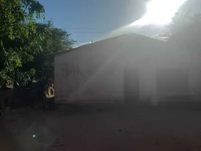 Casa a refaccionar en venta en Limpio, Central 2